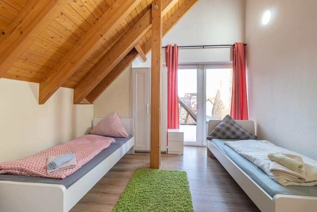 Maisonette-Wohnung Mit 5 Schlafzimmern 보스타트 외부 사진