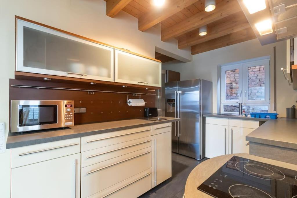 Maisonette-Wohnung Mit 5 Schlafzimmern 보스타트 외부 사진